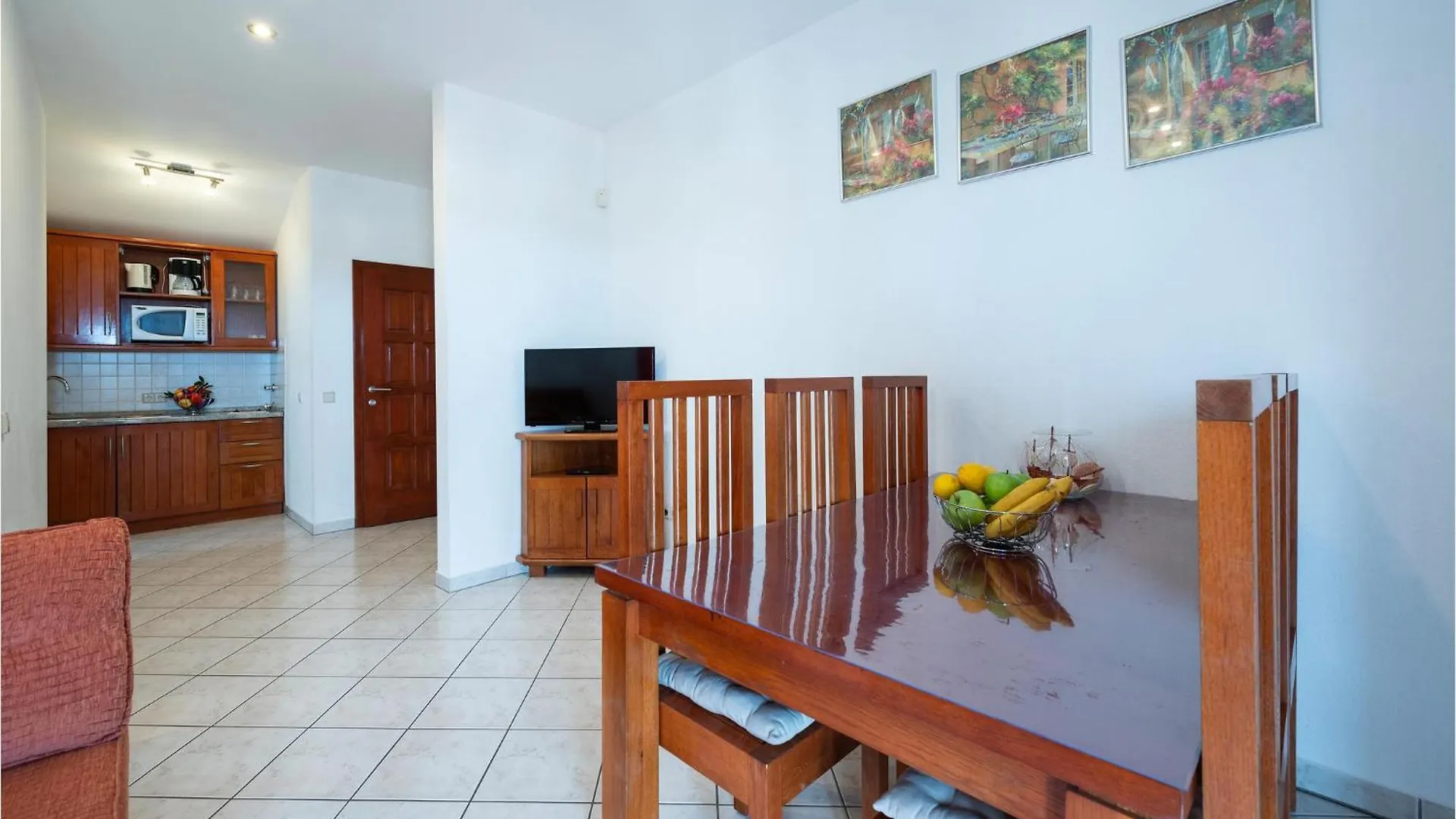 2 Bedroom Lovely Apartment In PUY 크로아티아