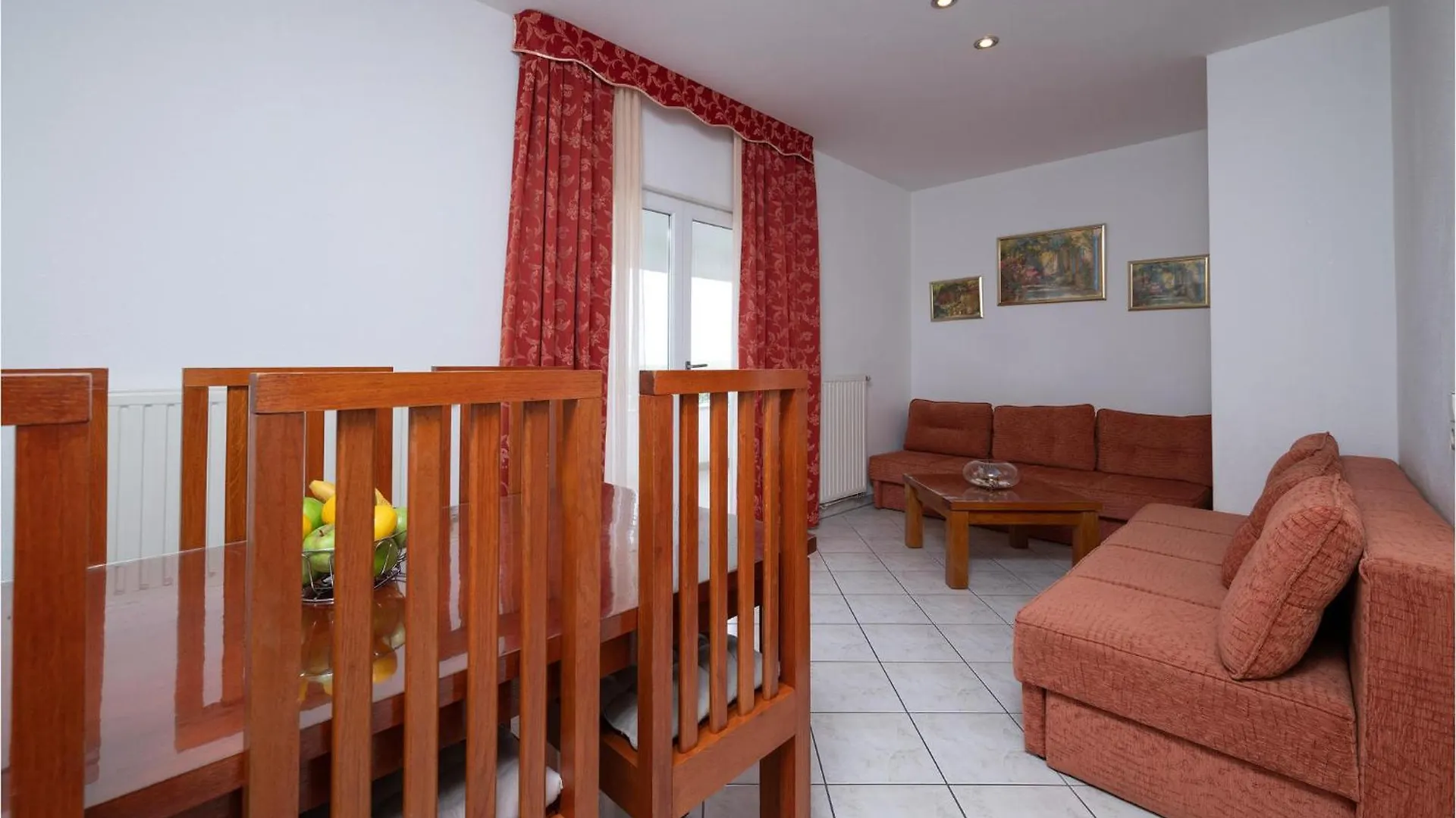 2 Bedroom Lovely Apartment In PUY 크로아티아