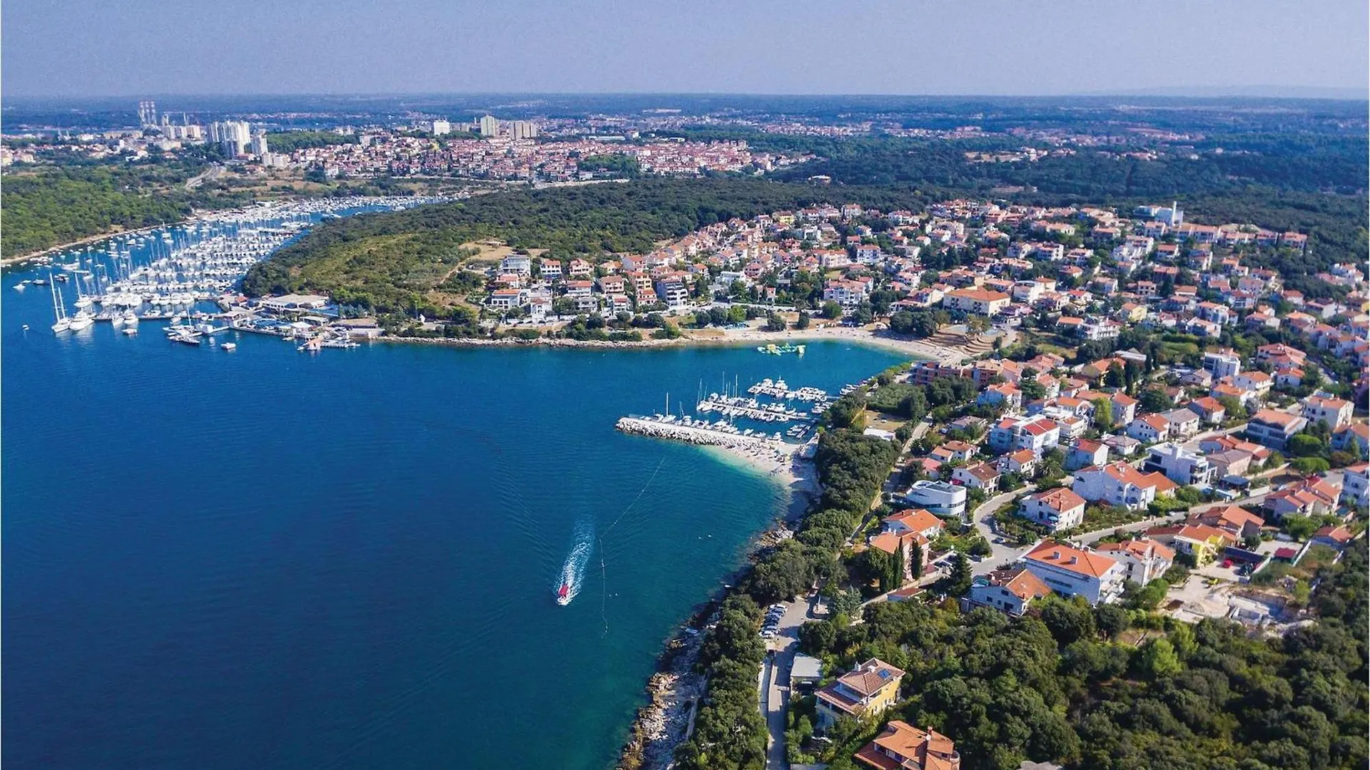 2 Bedroom Lovely Apartment In Pula 0*,  Hırvatistan